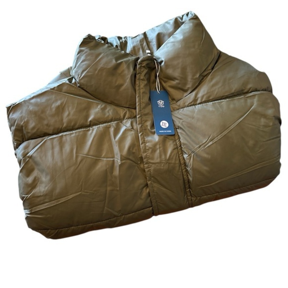 TQD Women’s Cropped Puffer Vest with Magnetic Button Closure - XXL